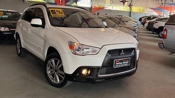 MITSUBISHI ASX 2.0 4X2 16V GASOLINA 4P AUTOMÁTICO MITSUBISHI ASX 2.0 4X2 16V GASOLINA 4P AUTOMÁTICO